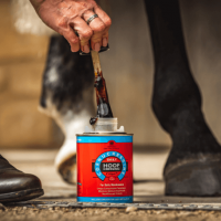 Масло для копыт Cornucrescine Hoof Dressing от Carr&Day&Martin