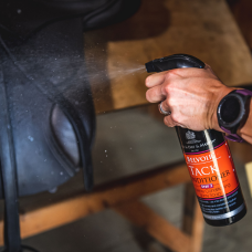 Спрей для шкіри Belvior Step-2 Tack Conditioner від Carr&Day&Martin